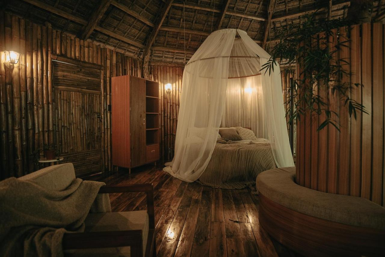 Villa Treehouse De Valentine Balamban Exterior foto